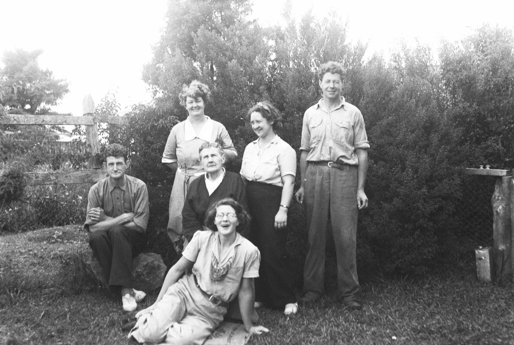 1930s 1st And 2nd Gen (molly, Viola, Bernard)