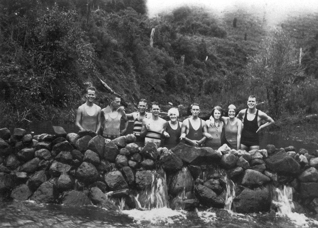 1931 Walks (jack 4th From Left To Right)